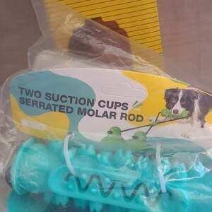 Yomerto Two Suction Cups Serrated Molar Rod Dog Chew Toy